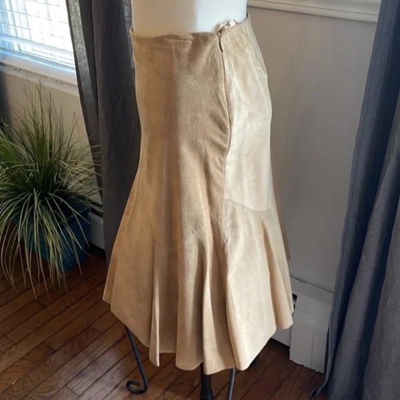 Ideology Petite Vintage Suede Skirt, Size 4P - Picture 4 of 4